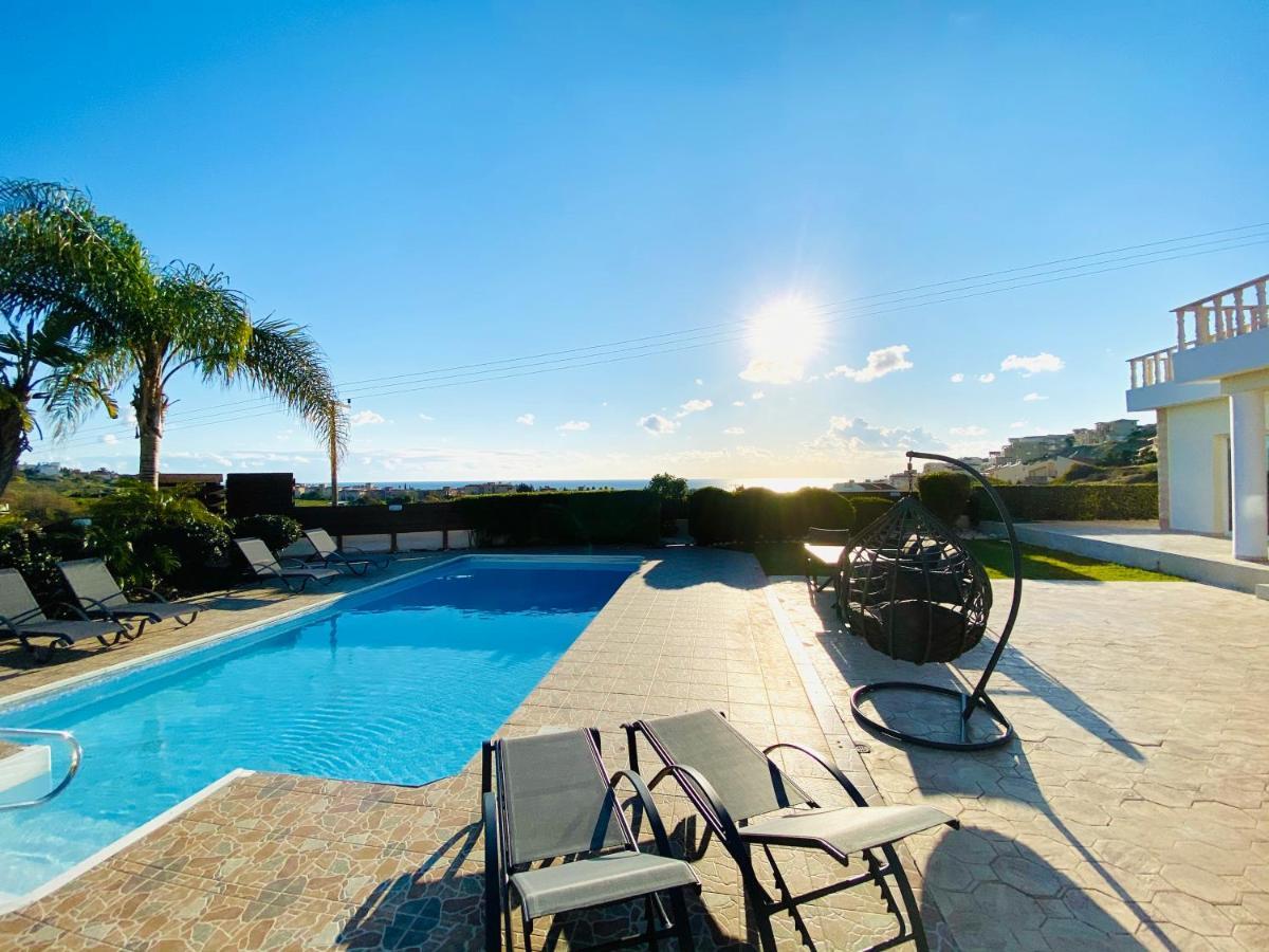 Acropolis Villa 8 Klorakas Екстериор снимка