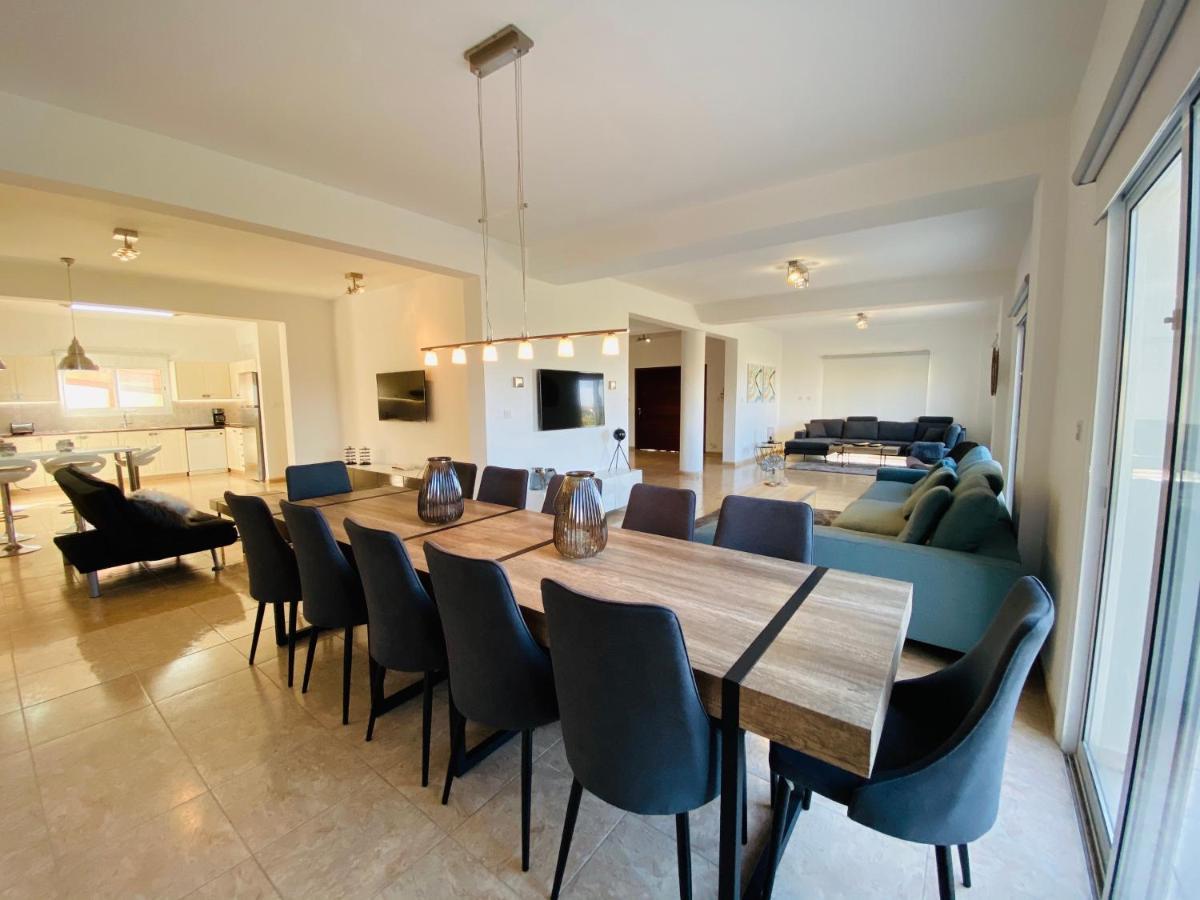 Acropolis Villa 8 Klorakas Екстериор снимка