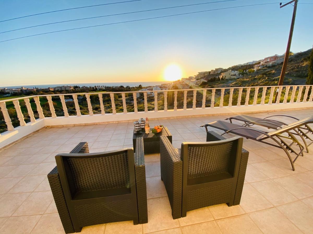 Acropolis Villa 8 Klorakas Екстериор снимка
