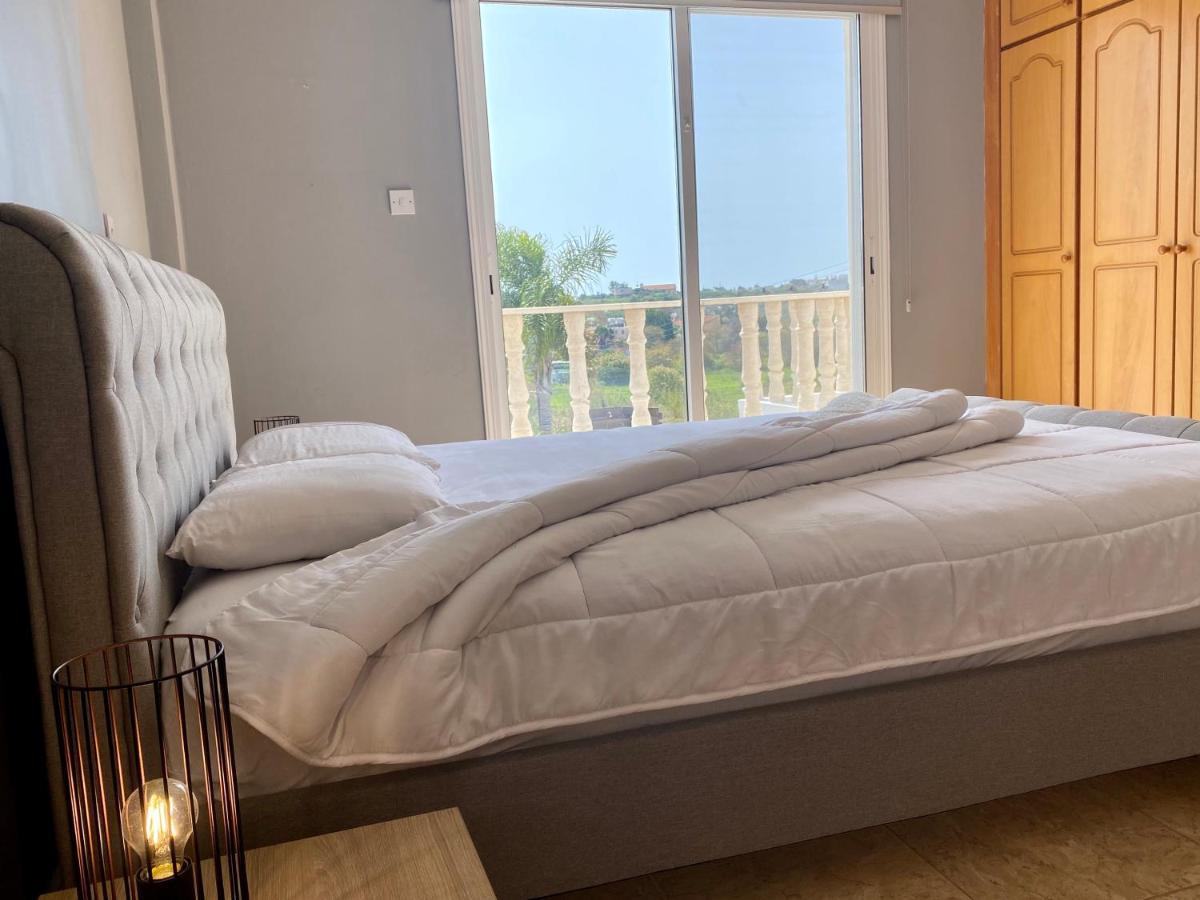 Acropolis Villa 8 Klorakas Екстериор снимка