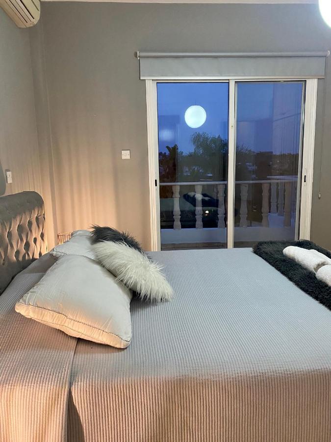 Acropolis Villa 8 Klorakas Екстериор снимка