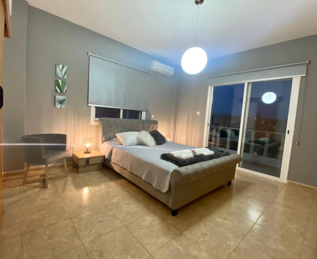 Acropolis Villa 8 Klorakas Екстериор снимка